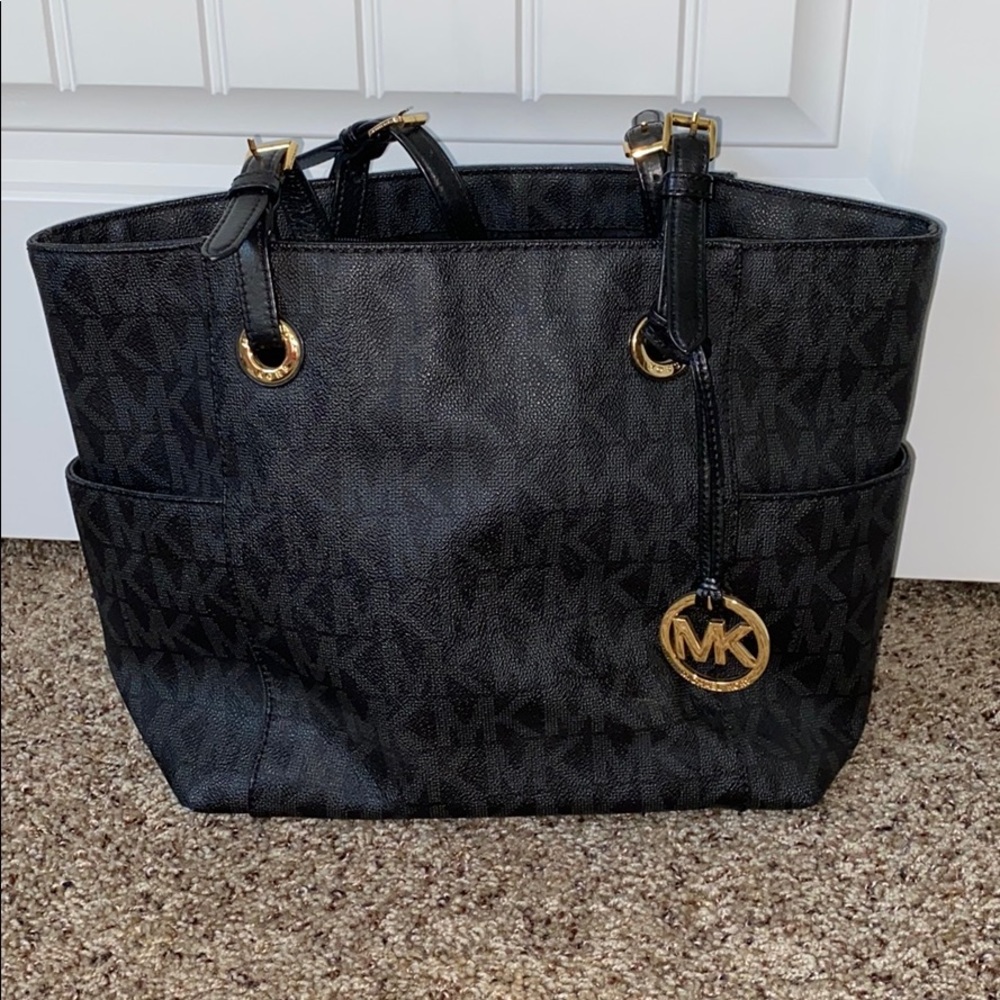 Michael Kors East West Jet Set Tote